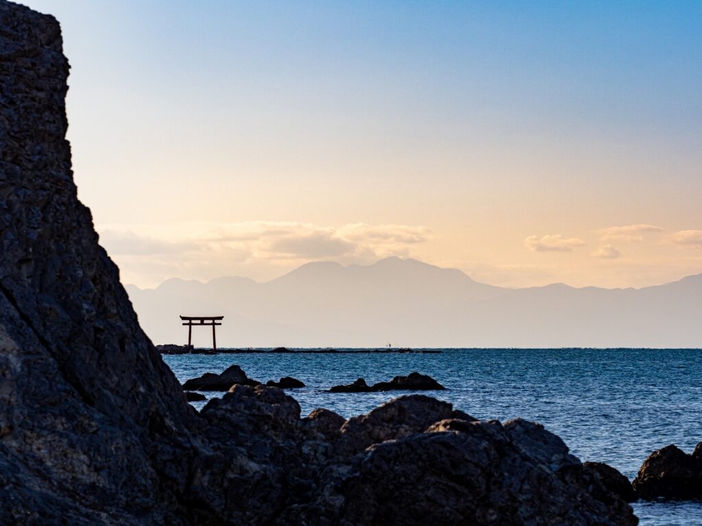 View of Morito Daimyojin Shrine from the shores