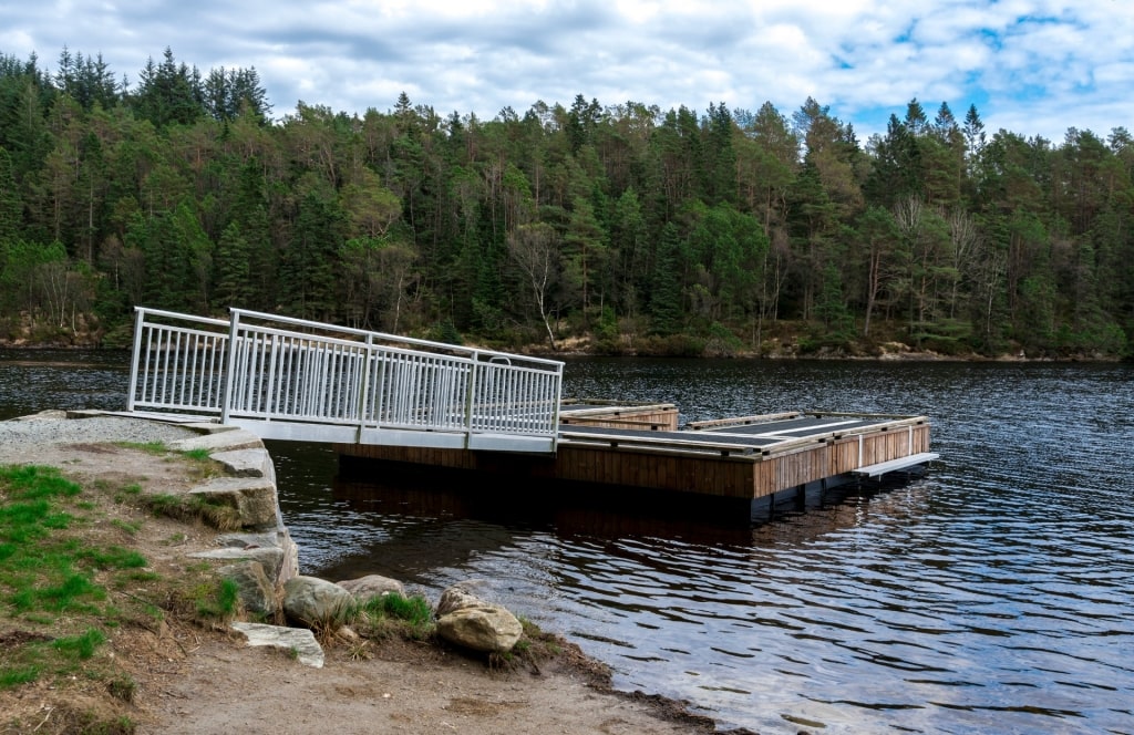 Hiking trail in Djupadalen