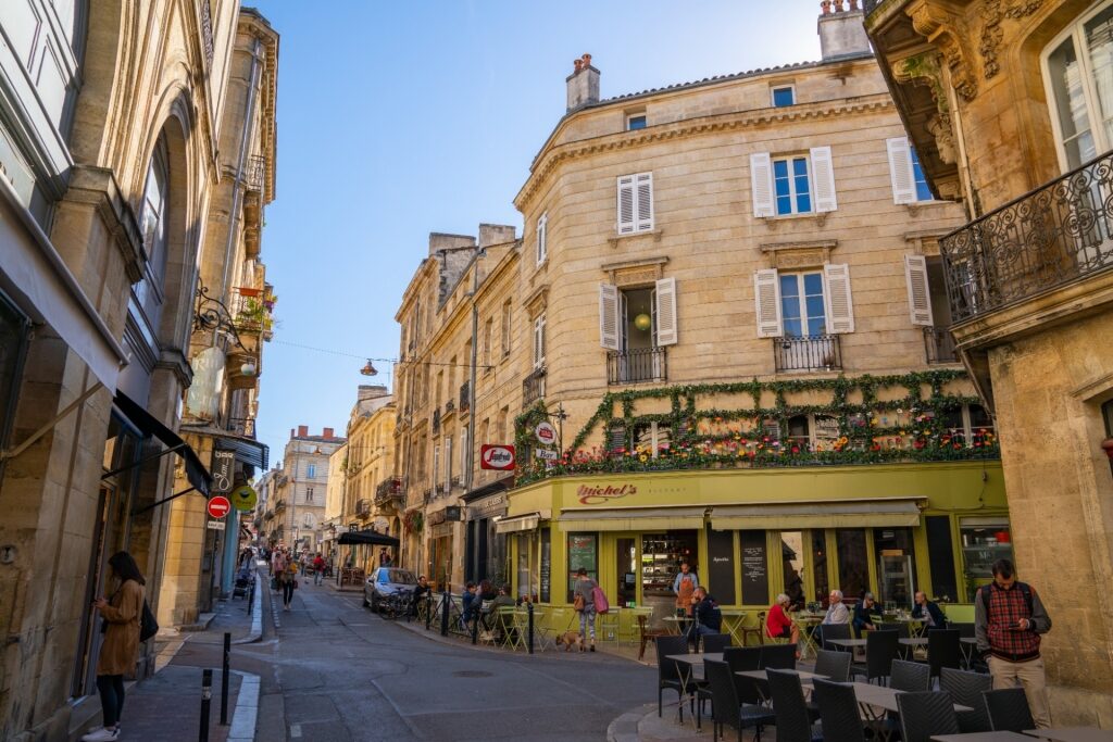 Explore restaurants, one of the best things to do in Bordeaux