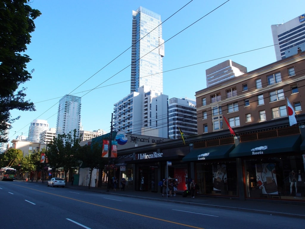 Roots store in Robson Street 