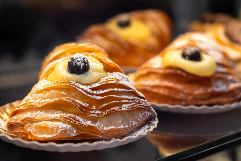 Plate of Sfogliatella Santa Rosa