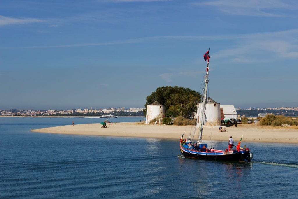 Shoreline of Praia de Alburrica, Barreiro