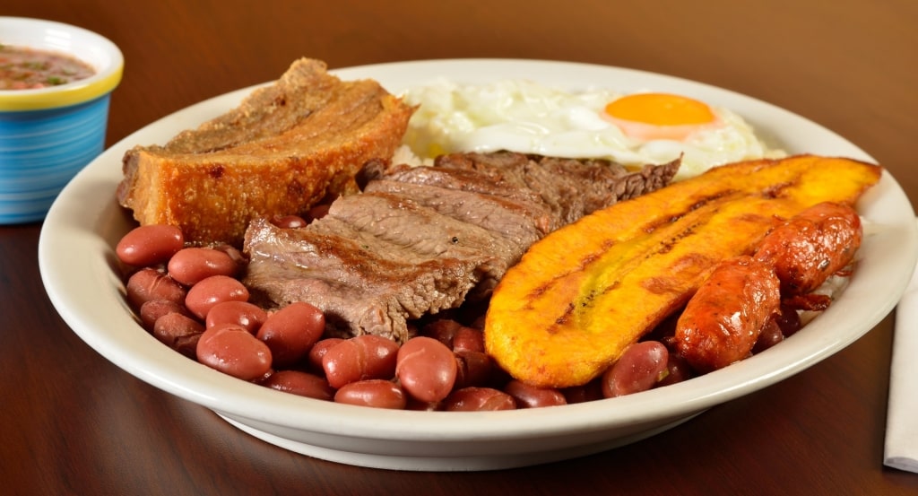 Plate of Bandeja paisa