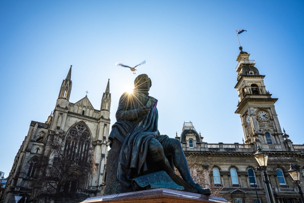 Statue of Robert Burns in Dunedin