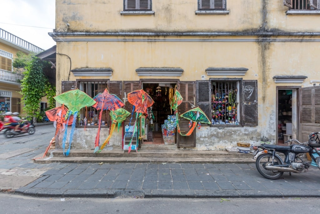 Street view of Hoi An