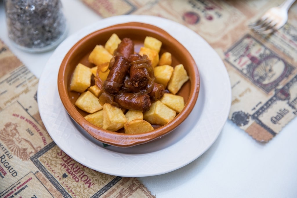 Spain souvenirs - Terracotta tapas dish