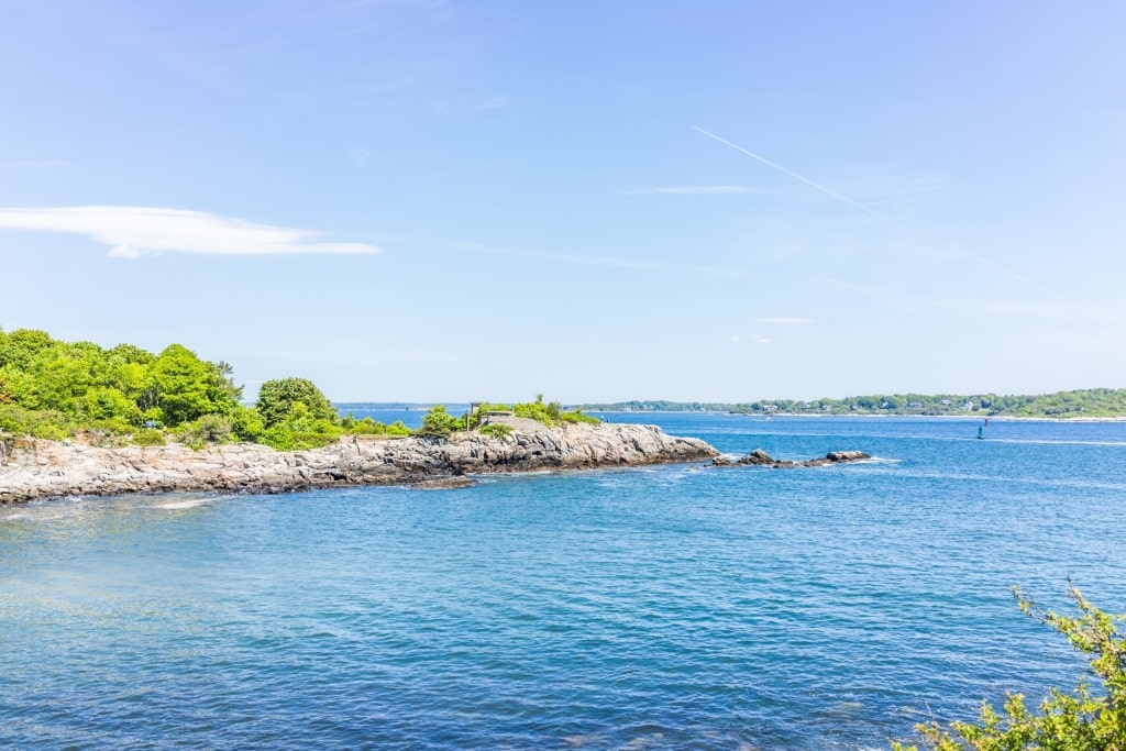 Rocky shoreline of Ship Cove in Cape Elizabeth, Maine