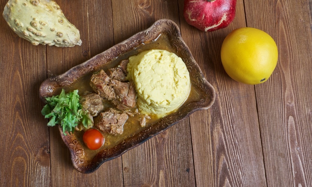 Fungee and pepperpot on a plate