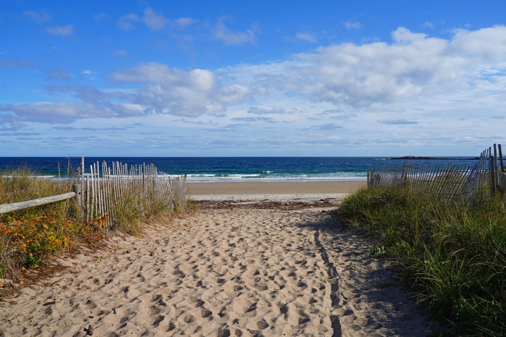 Sandy pathway leading to Scarborough Beach State Park