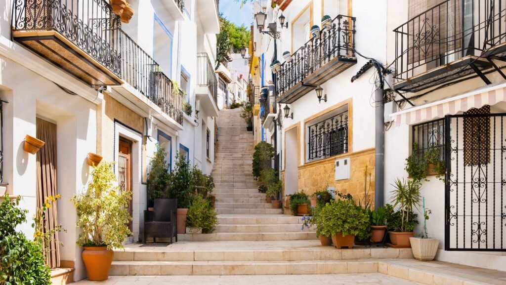 Visit Barrio de la Santa Cruz, one of the best things to do in Alicante