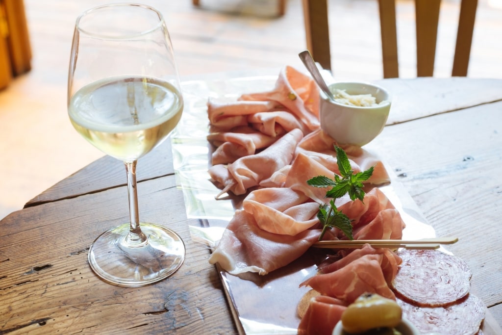 White wine with cured meat