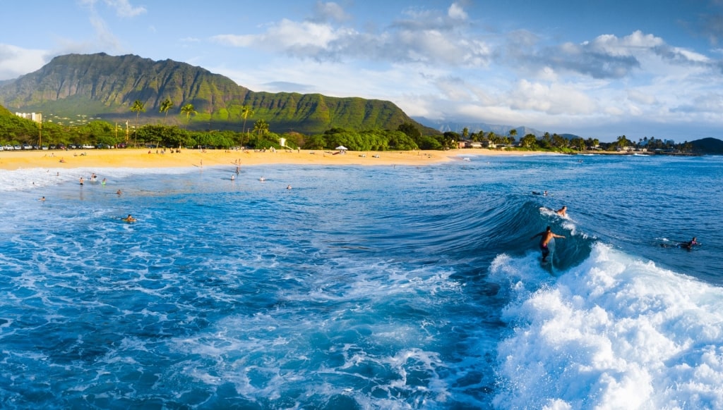 View of Makaha Beach in Oahu, Hawaii