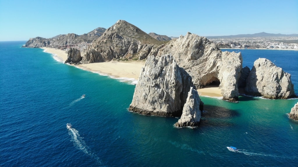 Puerto Vallarta vs Cabo