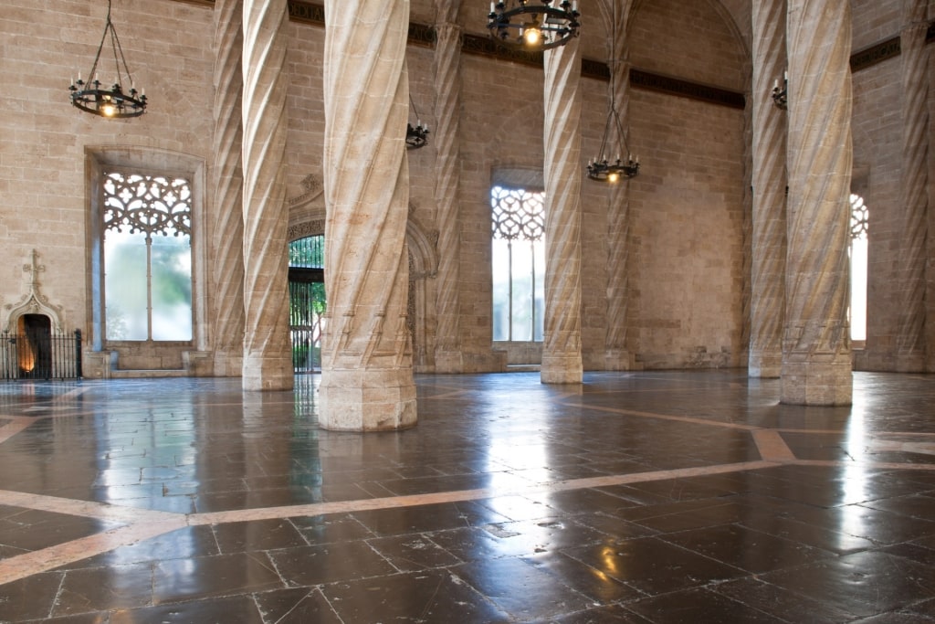 Pillars inside La Lonja