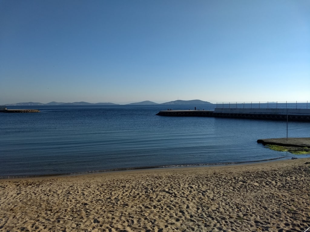 Brown sands of Caddebostan Plajı