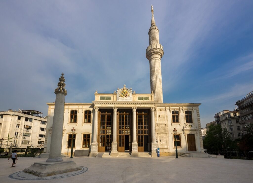 Exterior of Teşvikiye Mosque