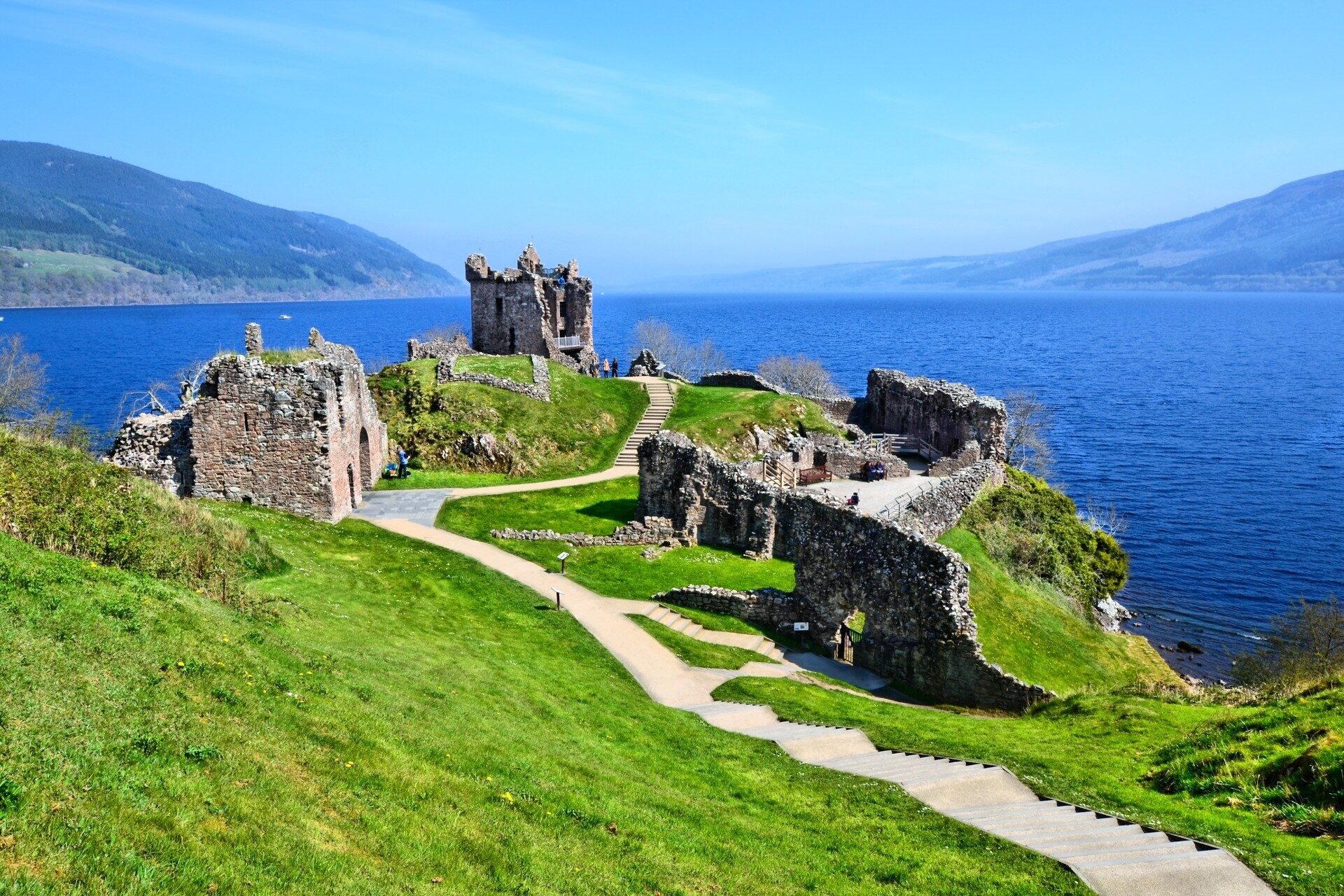 when to visit scotland and ireland