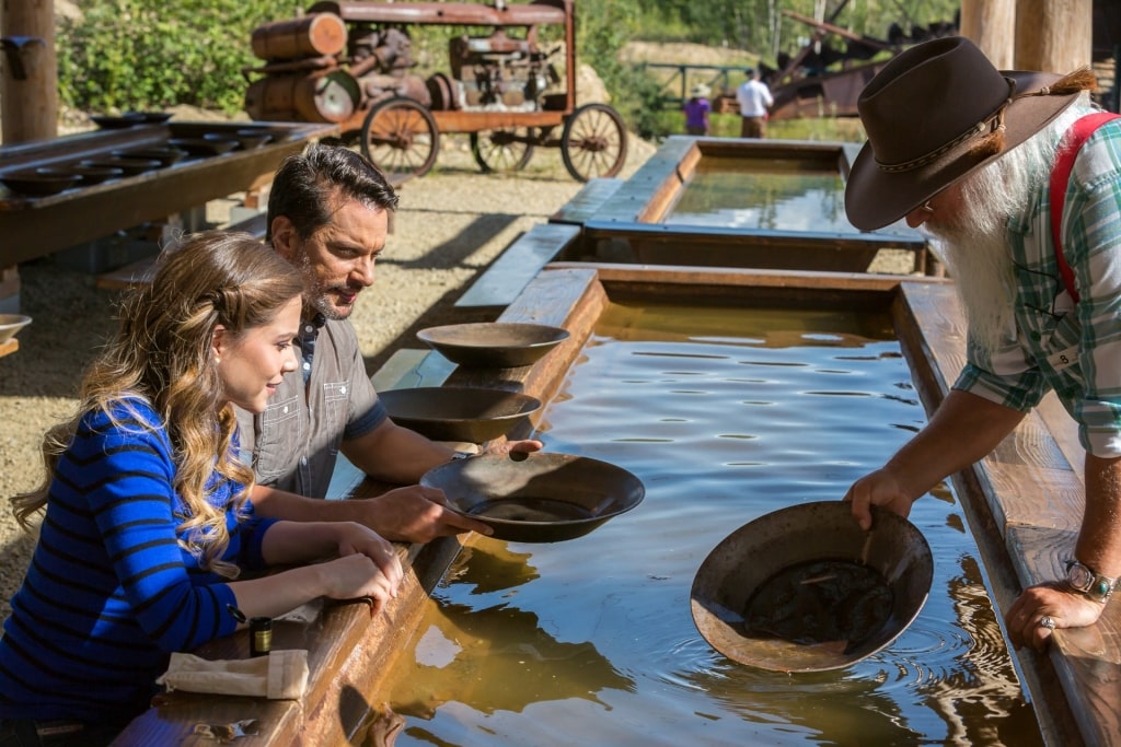 People gold panning in Gold Dredge 8, Fairbanks