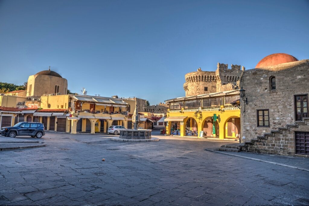 Street view of Ippokratous (Hippocrates) Square