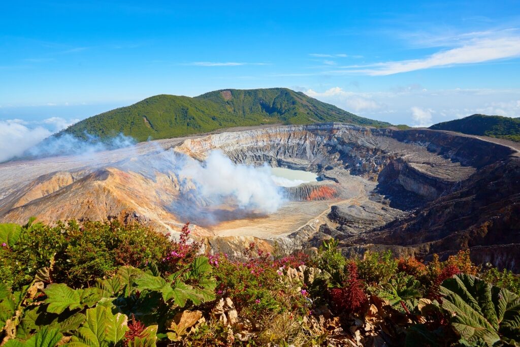 What is Costa Rica known for - Poas Volcano