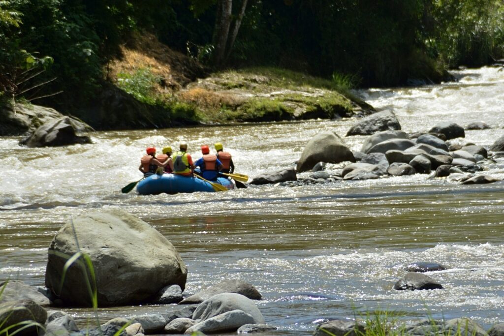 People river rafting in Costa Rica