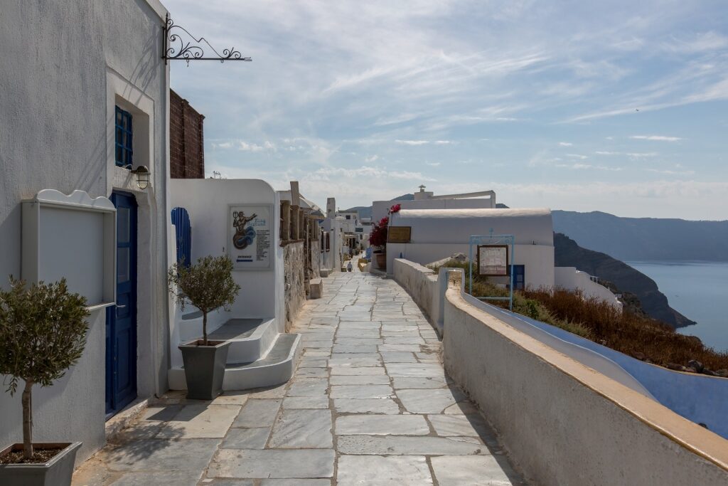 Street view of Oia in Santorini, Greece