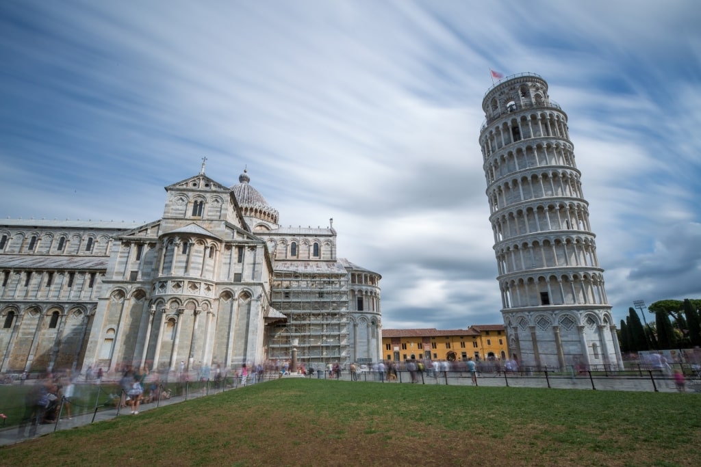 Iconic architecture of Leaning Tower of Pisa