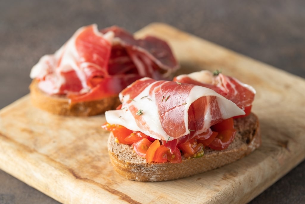 Tapas in Spain - Pan con tomate