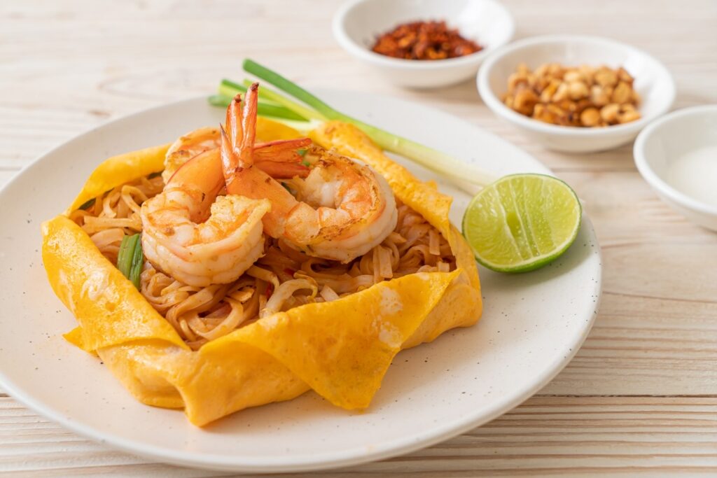 Pad thai omelette