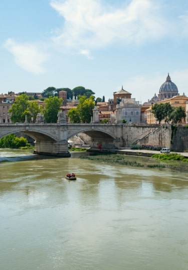 Rome for families - Tiber River rafting
