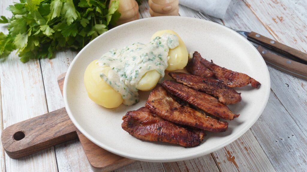 Plate of Stegt Flæsk (Roast Pork)