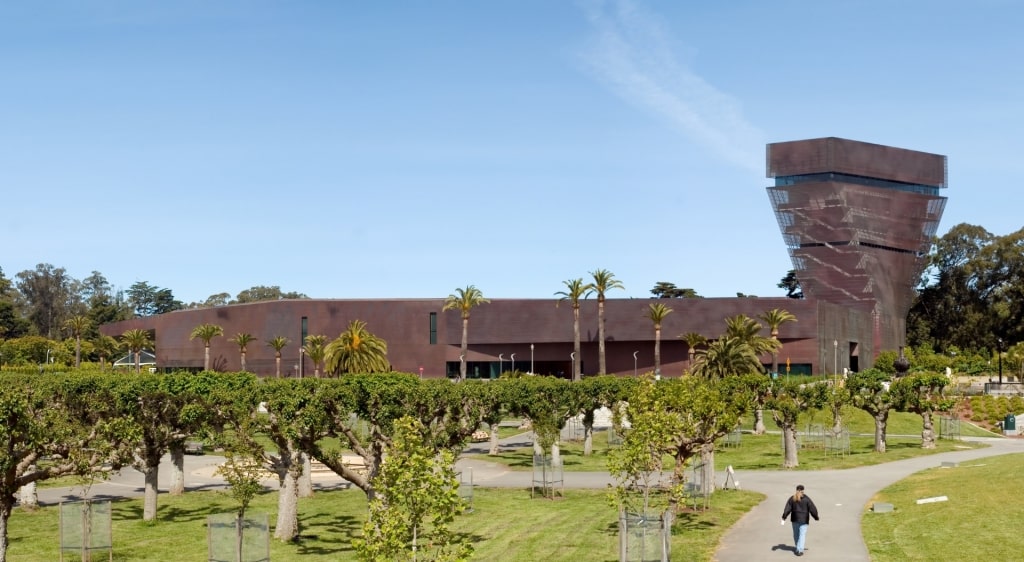 View of De Young Museum in San Francisco, California