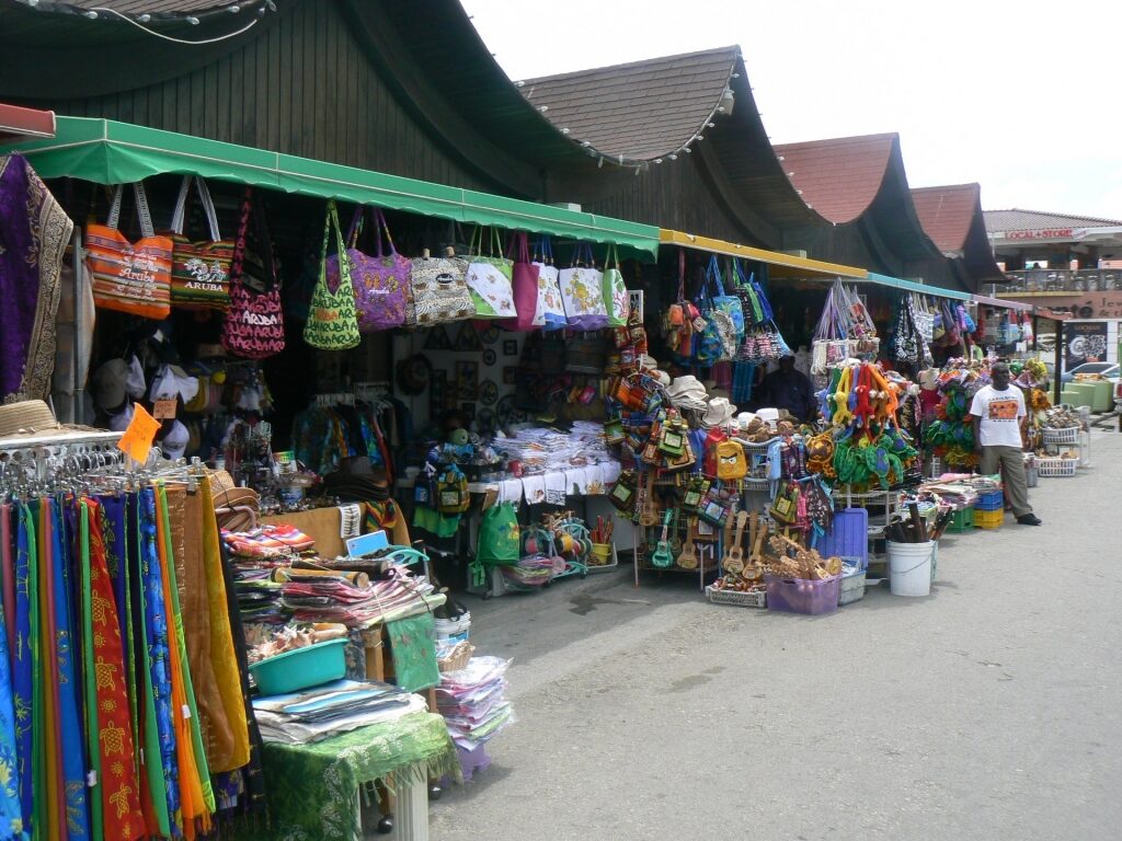 Shops at the Aruba Flea Market