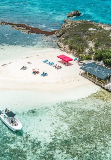 Prickly Pear Island, one of the best snorkeling in Antigua