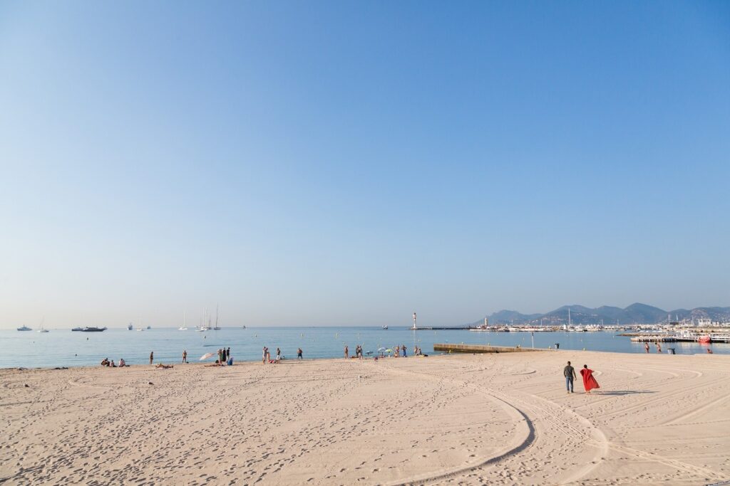 Sandy beach along La Croisette, Cannes