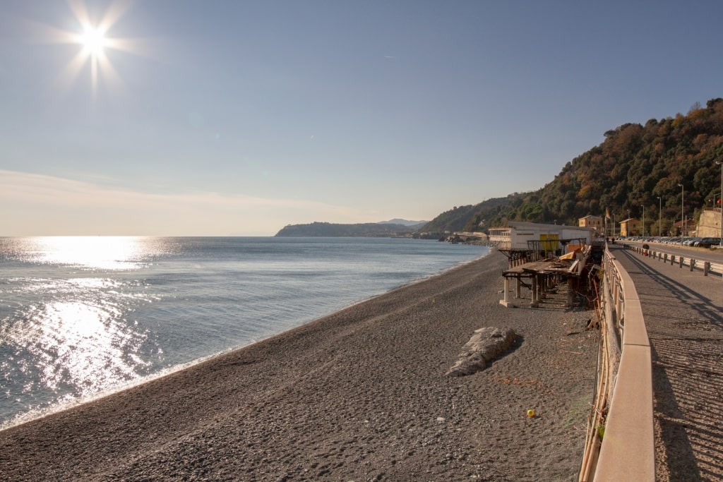 Quiet beach of Spiaggia di Vesima, Vesima