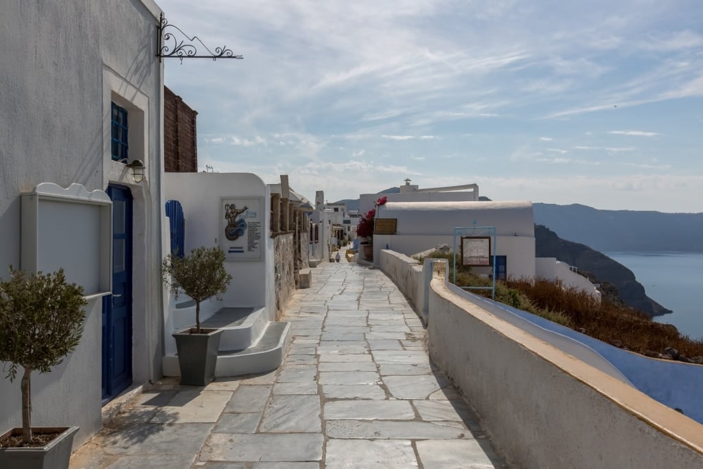 Cobbled street of Oia, Greece