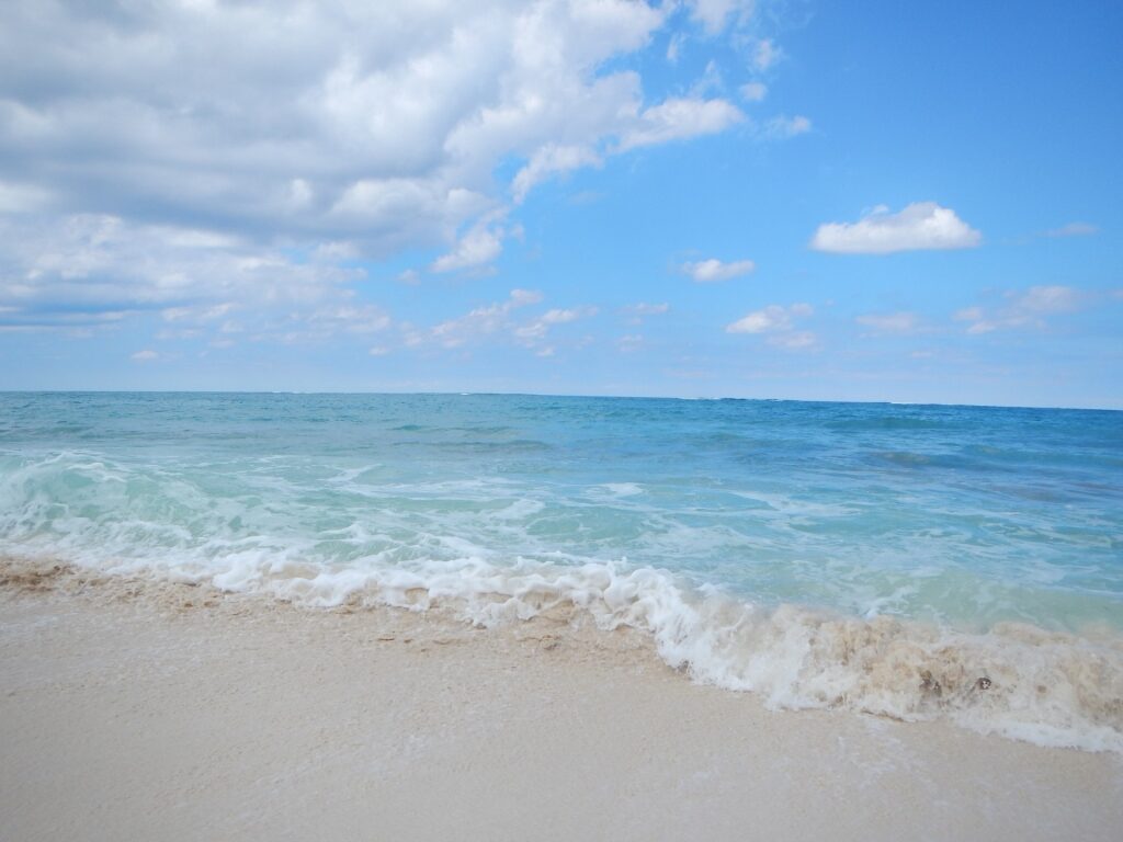 Clear waters of Love Beach, Nassau