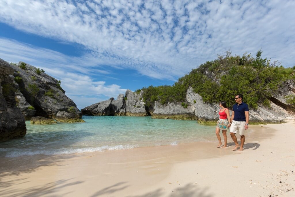 Couple exploring Jobsons Cove, Bermuda