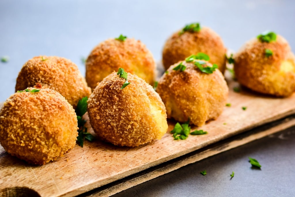 Platter of arancini