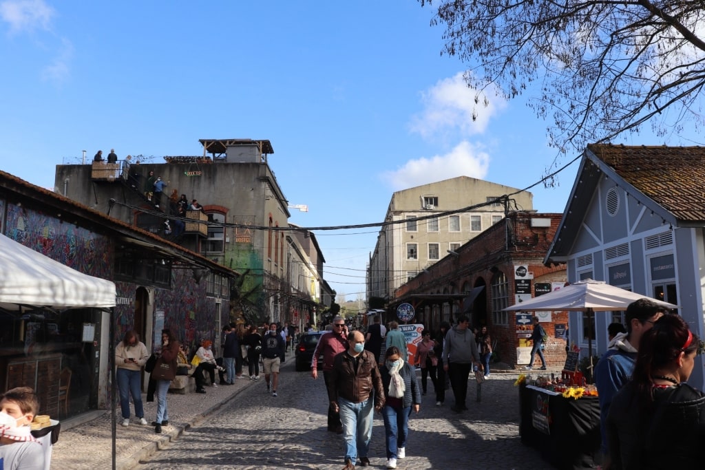 Street view of LX Factory Market