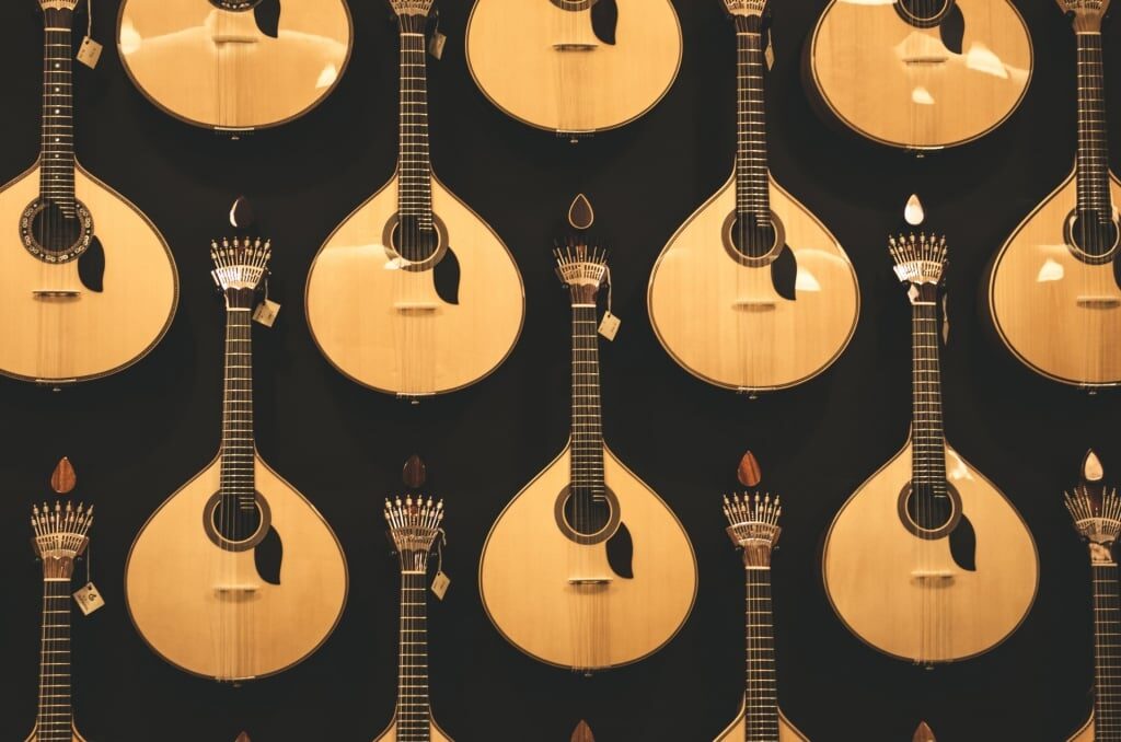 Guitarras inside a store in Lisbon