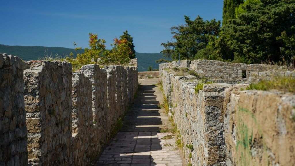 Trail in Spanish Fortress, Herceg Novi