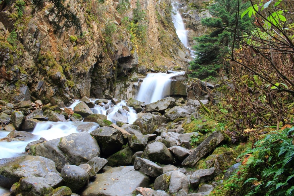 Rocky landscape of Lower Reid Falls