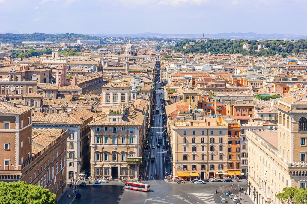 Street view of Via del Corso