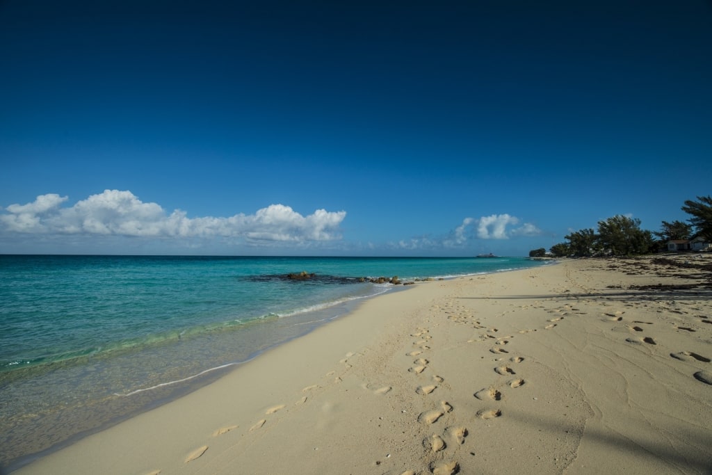 Soft sands of Radio Beach, Bimini