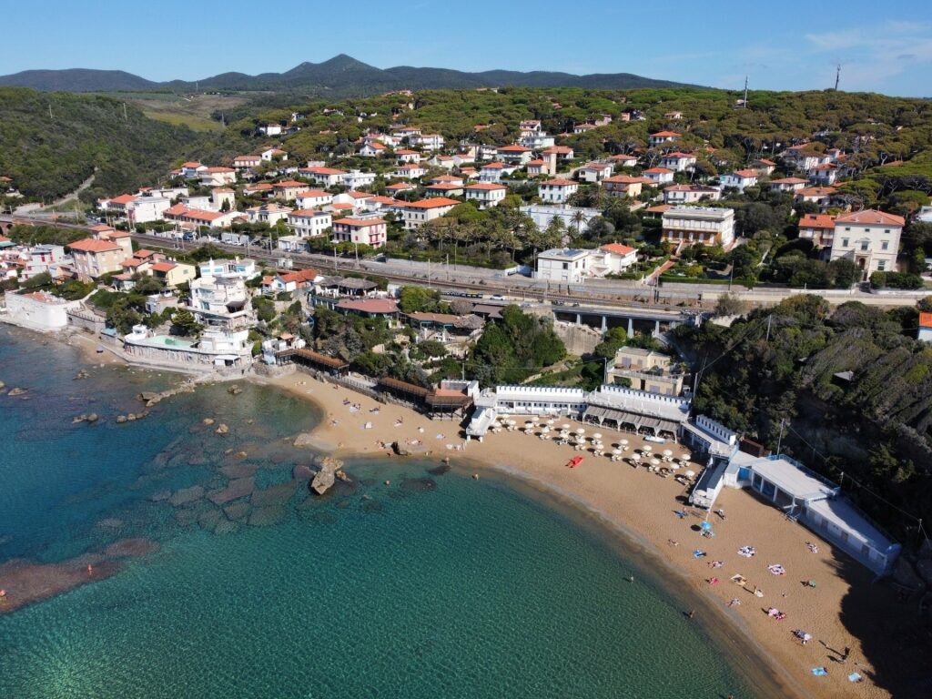 Quercetano Bay, one of the best beaches in Tuscany