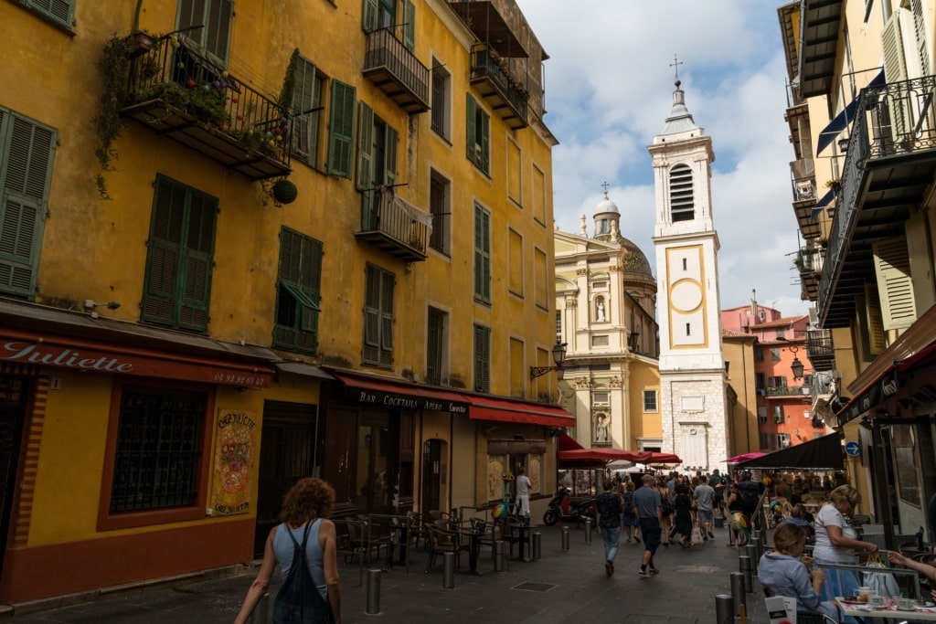 Street view of Old Town, Nice