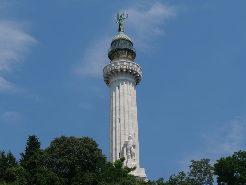 White facade of Vittoria Lighthouse