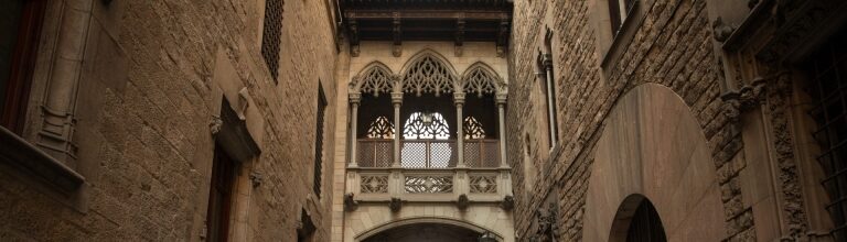 Barcelona Gothic Quarter - Carrer del Bisbe